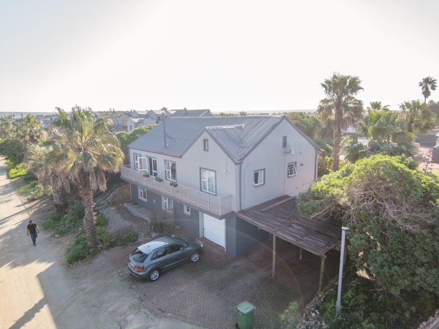 4 Bedroom Property for Sale in Bluewater Bay Western Cape